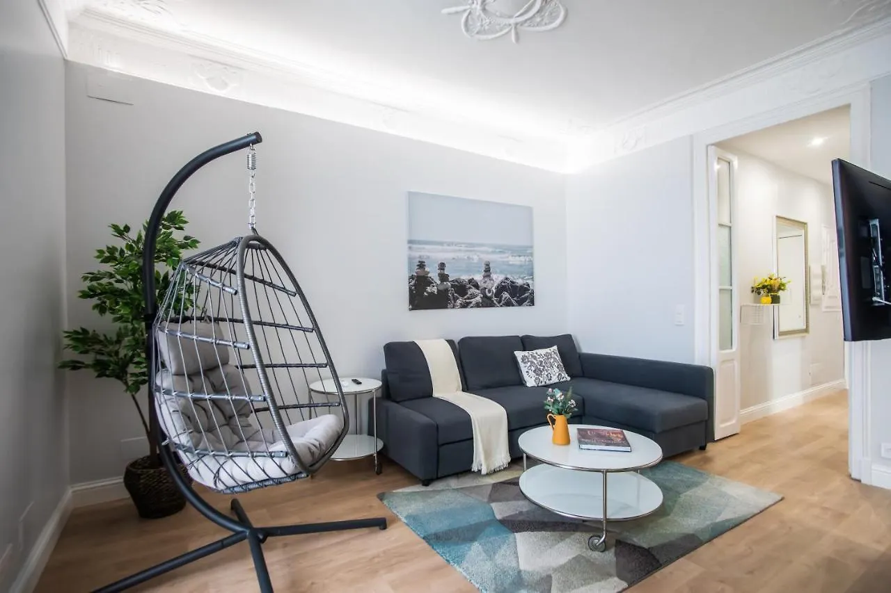 Tendency Apartments Miro 6 Barcelona