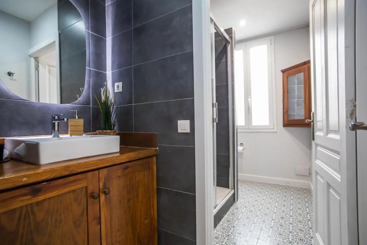 Tendency Apartments Miro 6 Barcelona Spain